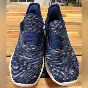 Athletic works womens sneaker Sz 9